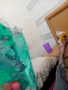 Snapshot of loveofpetitegirls34 chatting on March 9, 2026, 9:57 am loveofpetitegirls34 online show from March 9, 2026, 9:57 am