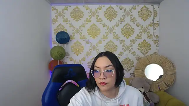 ALISS M  online show from February 23, 2026, 9:12 pm