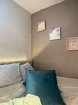 Regina Korz online show from March 16, 2026, 8:24 pm