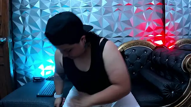 Carolina-Lenon online show from March 7, 2026, 8:50 pm