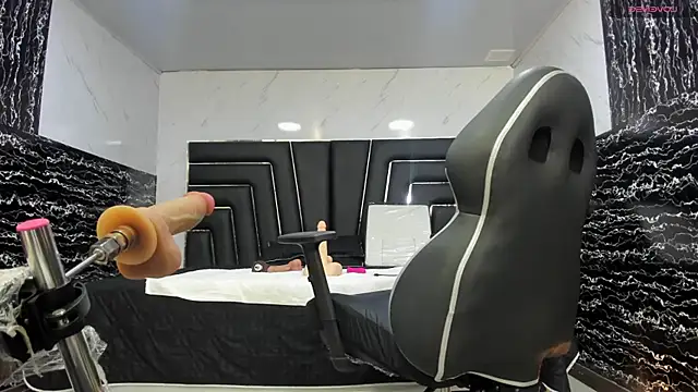 Ladyy Scarlett online show from July 30, 2026, 3:05 am