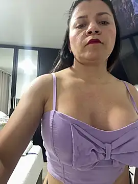 ANDREA04  online show from March 13, 2026, 3:02 am