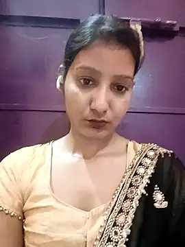 Ayesharani1 online show from April 19, 2026, 6:10 pm
