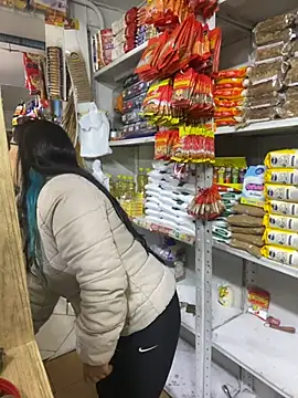 Snapshot of Annie_Alicee chatting on July 23, 2026, 4:05 pm Annie Alicee online show from July 23, 2026, 4:05 pm