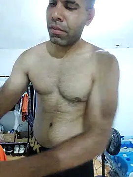 Snapshot of thom_1 chatting on March 4, 2026, 2:06 am thom 1 online show from March 4, 2026, 2:06 am