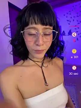 Snapshot of Capricornmystic1 chatting on April 27, 2026, 9:02 pm Capricornmystic1 online show from April 27, 2026, 9:02 pm