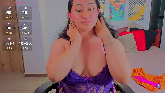 hipatia1moretime online show from June 11, 2026, 6:44 am