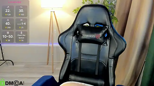 crispy amber online show from March 17, 2026, 1:21 am