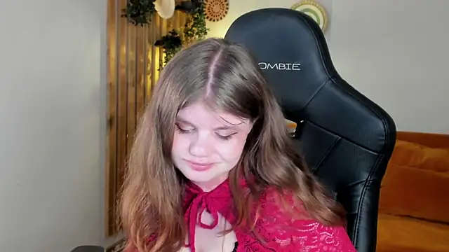 Snapshot of ChloeHalses chatting on May 21, 2026, 5:09 pm ChloeHalses online show from May 21, 2026, 5:09 pm