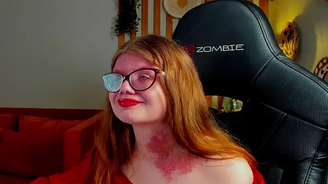 Snapshot of ChloeHalses chatting on May 29, 2026, 4:05 pm ChloeHalses online show from May 29, 2026, 4:05 pm