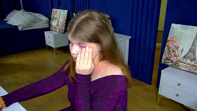 ChloeHalses online show from July 12, 2026, 5:04 pm