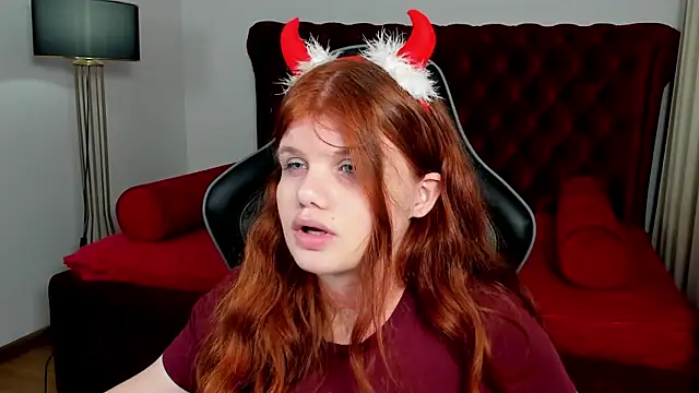 ChloeHalses online show from July 29, 2026, 5:11 pm