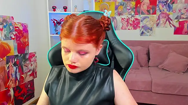 ChloeHalses online show from August 1, 2026, 5:01 pm