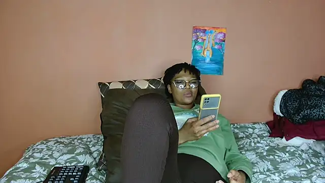 Snapshot of ForeverSexy_ chatting on June 24, 2026, 5:12 pm ForeverSexy online show from June 24, 2026, 5:12 pm