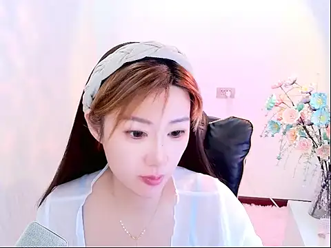 Snapshot of zhuzhu-66 chatting on June 2, 2026, 5:42 am zhuzhu-66 online show from June 2, 2026, 5:42 am