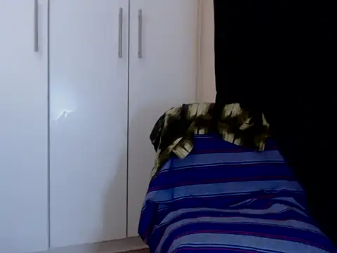 SweetNiceQueen online show from March 13, 2026, 7:53 pm