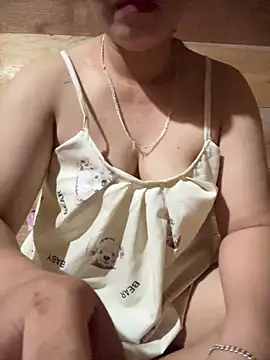 Snapshot of Naoo_Chan01 chatting on June 3, 2026, 8:03 pm Naoo Chan01 online show from June 3, 2026, 8:03 pm