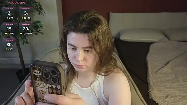 Snapshot of LovingWhisperr chatting on June 11, 2026, 1:05 am LovingWhisperr online show from June 11, 2026, 1:05 am
