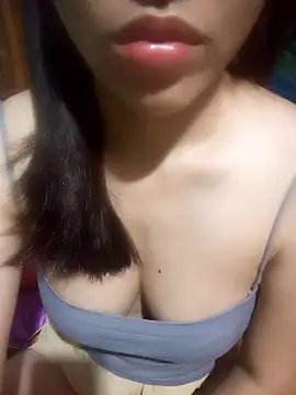 Yui-Ch1682 online show from February 6, 2026, 9:40 pm