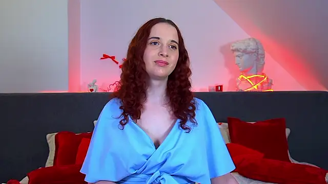 AnnaAvanna online show from March 5, 2026, 6:48 pm