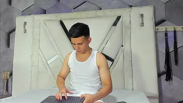 GoldenBoyM online show from February 10, 2026, 2:37 am