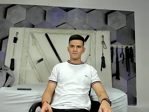 GoldenBoyM online show from April 25, 2026, 3:20 am
