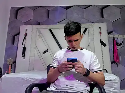GoldenBoyM online show from May 26, 2026, 3:35 am