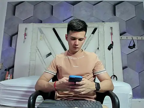 GoldenBoyM online show from June 13, 2026, 2:53 am