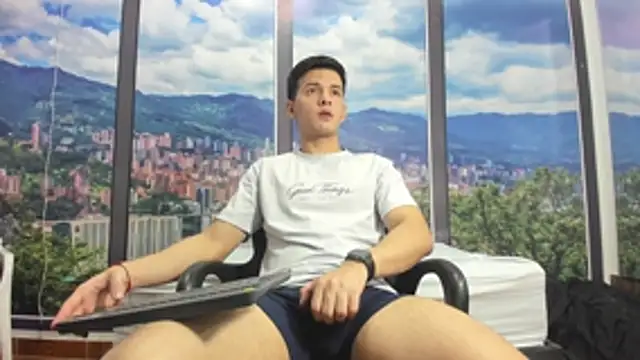 GoldenBoyM online show from July 3, 2026, 3:46 am