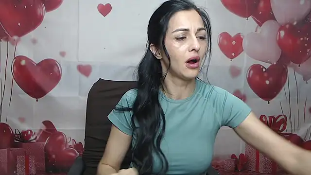 EvaClarkk online show from May 27, 2026, 5:15 am