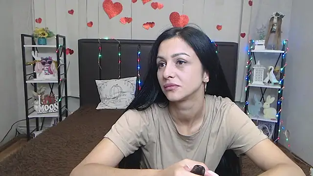 Snapshot of EvaClarkk chatting on July 16, 2026, 5:13 am EvaClarkk online show from July 16, 2026, 5:13 am