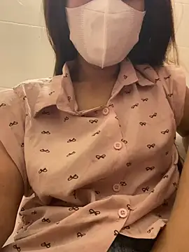 Miu Xinh online show from May 2, 2026, 7:08 pm