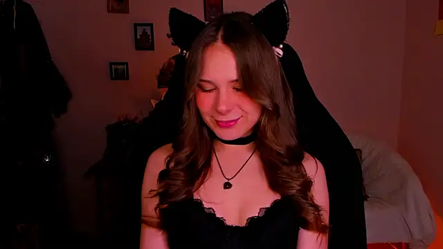 LanaLovely online show from May 21, 2026, 6:42 am