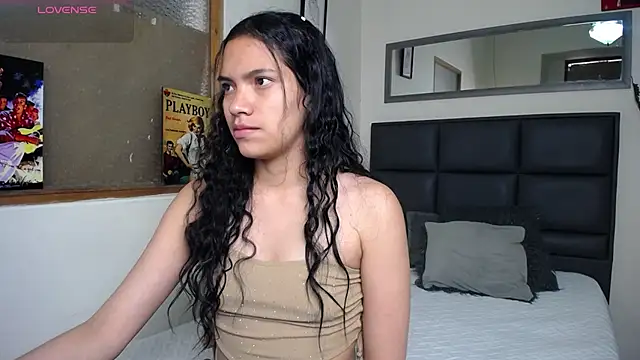 Snapshot of Julieta_Parker chatting on July 15, 2026, 7:52 pm Julieta Parker online show from July 15, 2026, 7:52 pm