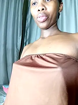 PussyFarrie online show from April 28, 2026, 7:19 pm
