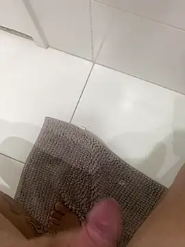 Russo18cm online show from March 5, 2026, 5:42 pm