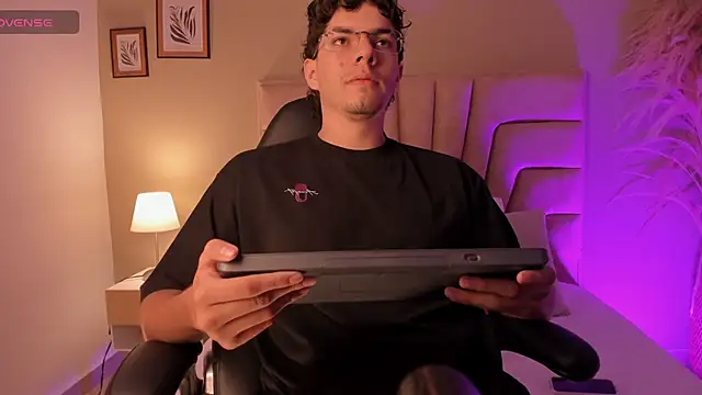 Axel Creed online show from February 20, 2026, 2:19 am