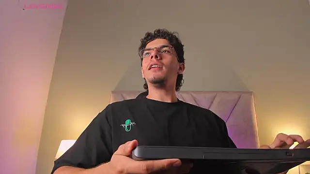 Axel Creed online show from February 26, 2026, 2:27 pm