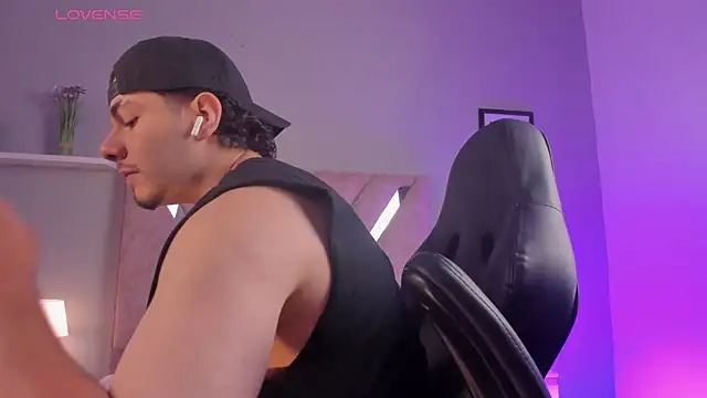 Axel Creed online show from March 12, 2026, 1:06 pm