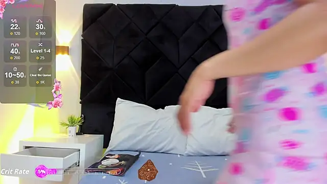 valentiina lewis online show from February 25, 2026, 7:12 pm