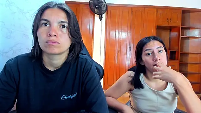 Emily and Soffy online show from April 28, 2026, 12:21 pm
