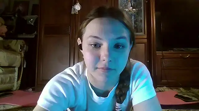 YuniNeko online show from February 21, 2026, 7:15 pm