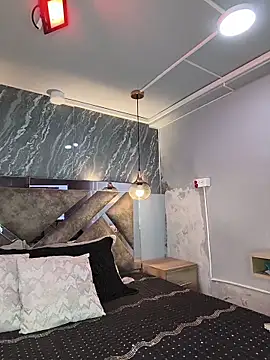 Snapshot of CharlotteKravizz chatting on March 8, 2026, 4:55 pm CharlotteKravizz online show from March 8, 2026, 4:55 pm