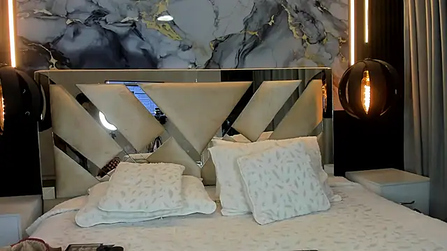 Snapshot of CharlotteKravizz chatting on March 13, 2026, 3:57 am CharlotteKravizz online show from March 13, 2026, 3:57 am