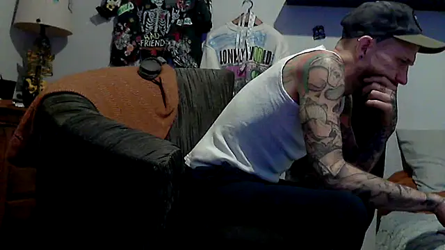 F D R  online show from February 4, 2026, 9:09 pm