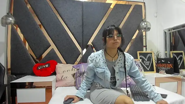 Maggyx online show from February 11, 2026, 1:38 pm