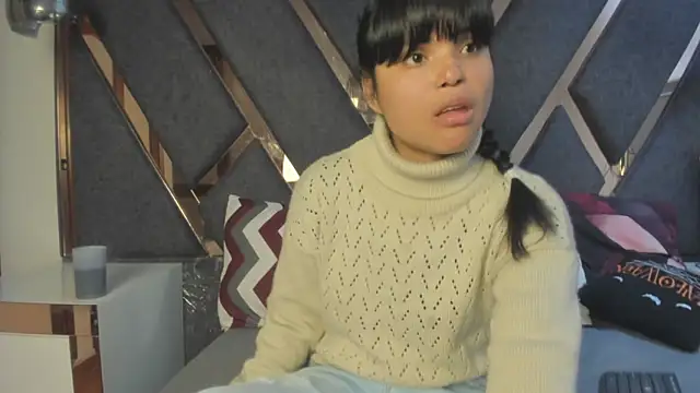Maggyx online show from May 2, 2026, 3:39 pm
