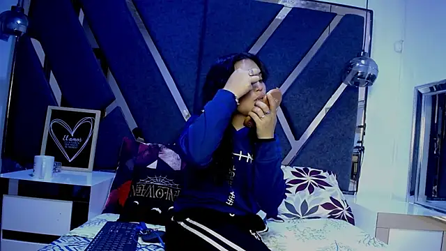 Snapshot of Maggyx chatting on June 9, 2026, 1:34 pm Maggyx online show from June 9, 2026, 1:34 pm