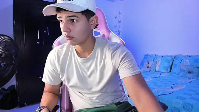 Adrian Prime  online show from February 25, 2026, 8:07 pm