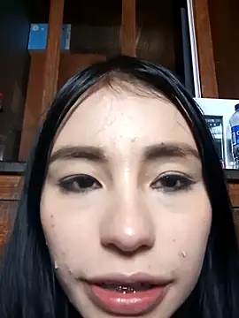Snapshot of Chloe_Miller_2 chatting on May 7, 2026, 11:54 pm Chloe Miller 2 online show from May 7, 2026, 11:54 pm